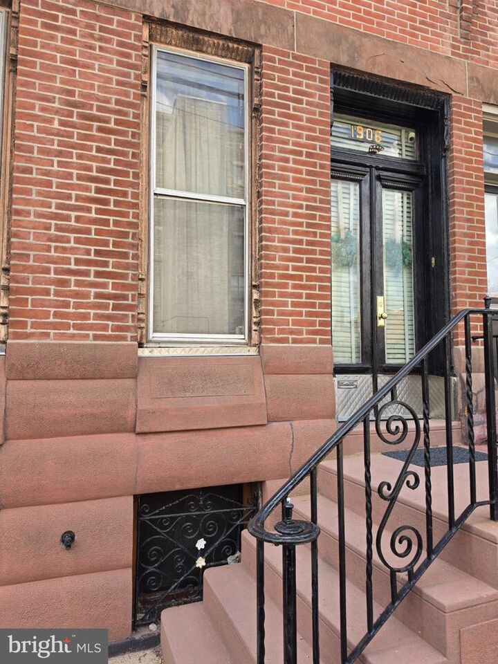 Property Photo:  1906 S 15th Street  PA 19145 