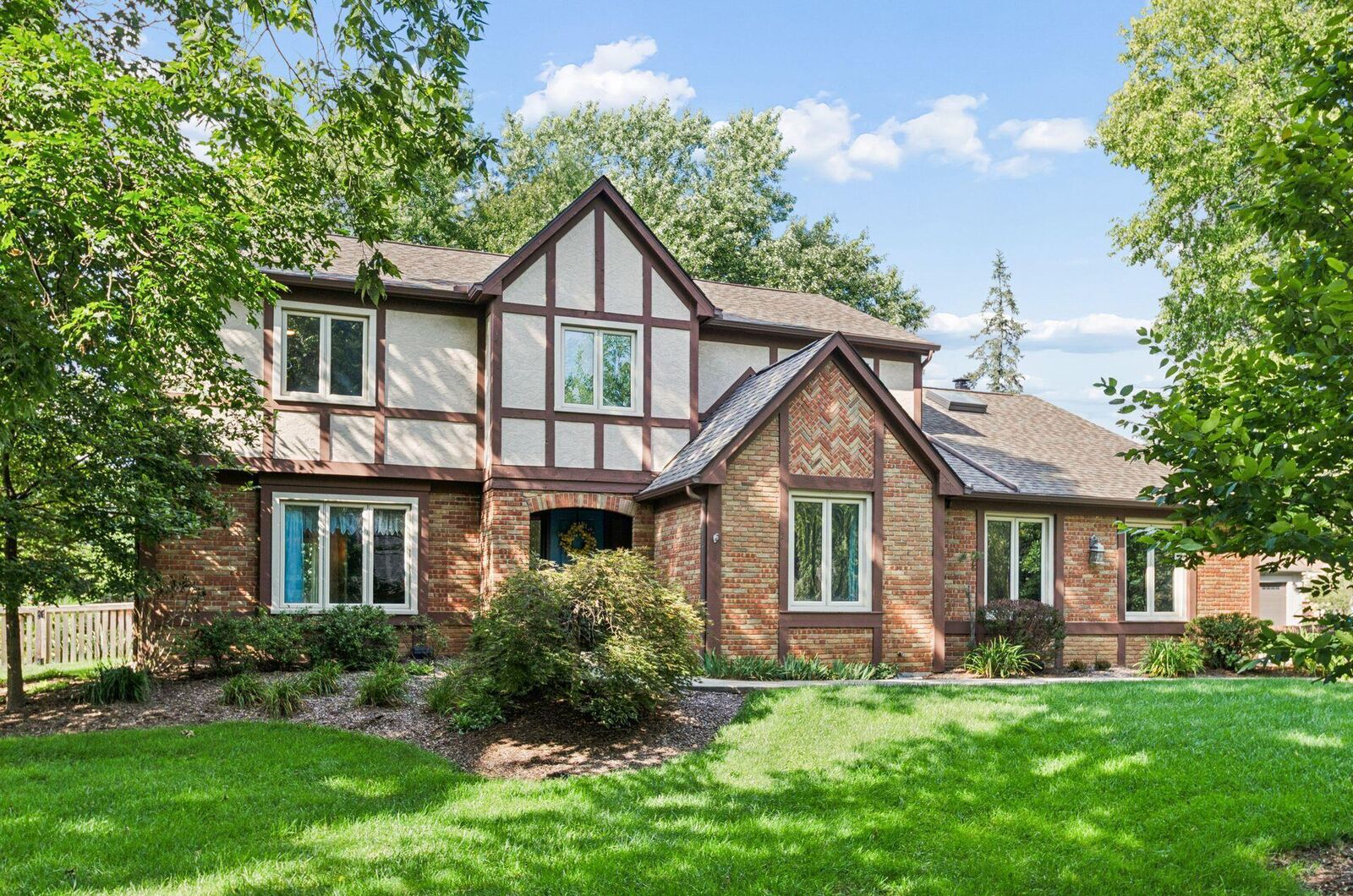 Property Photo:  1146 Woodman Drive  OH 43085 