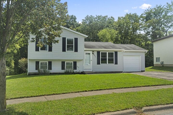 Property Photo:  4431 Hickory Wood Drive  OH 43228 