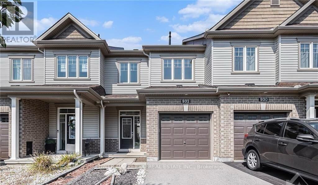 Property Photo:  932 Kilbirnie Drive  ON K2J 6G2 