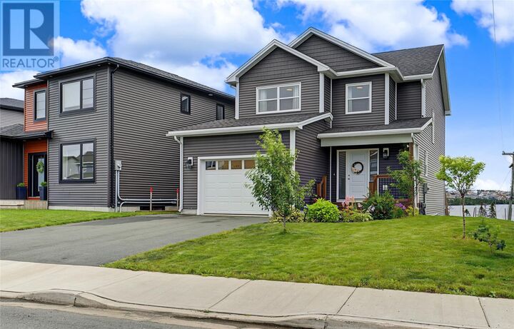 172 Lanark Drive — photo 1