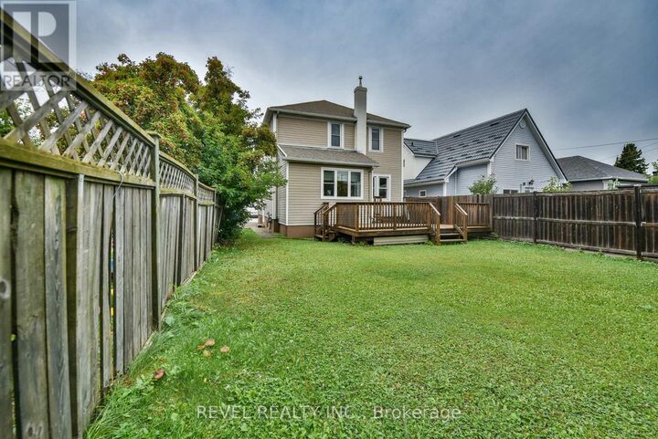 Property Photo: 392 Patricia Boulevard ON P4N 6Y6