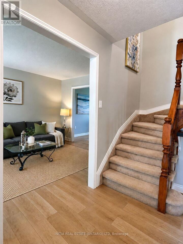 Property Photo:  78 Laurel Street  ON N6H 4W7 