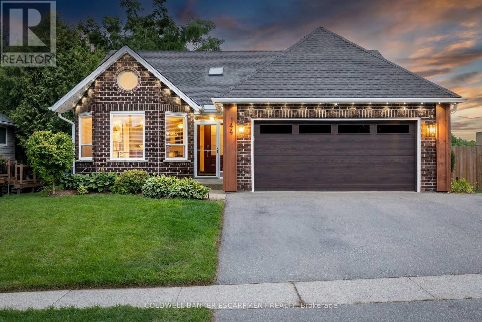Property Photo:  144 Parkedge Street  ON N0B 2K0 