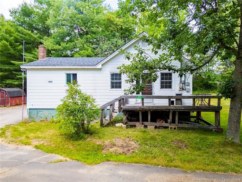 Property Photo:  82 Chestnut Drive  NB E4B 3L5 