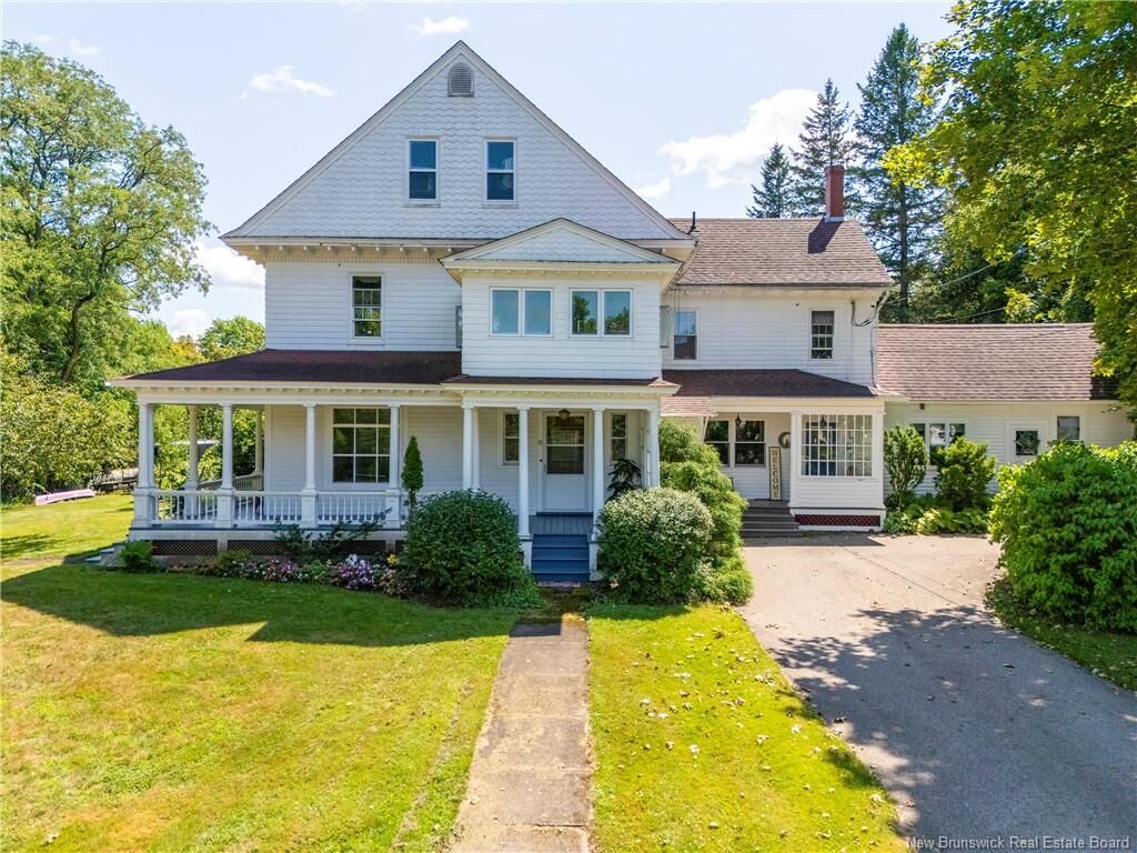 Property Photo:  8 Gordon Street  NB E4E 1Z4 