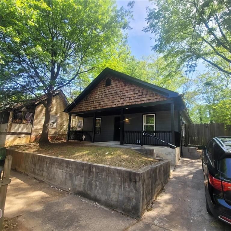 Property Photo:  904 Smith Street SW  GA 30310 