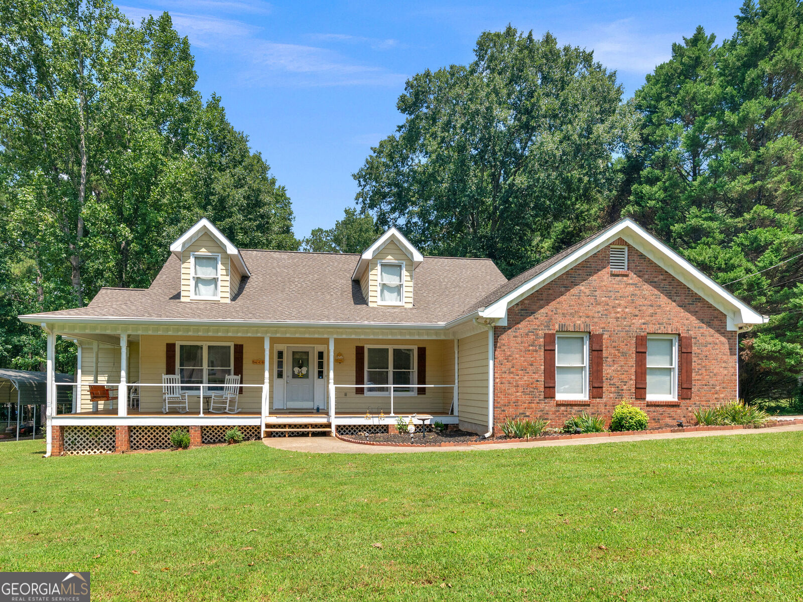 Property Photo: 118 Bradford Place GA 30281