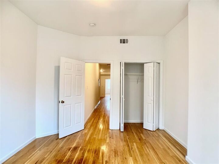 Property Photo: 510 Pavonia Ave 1R NJ 07030