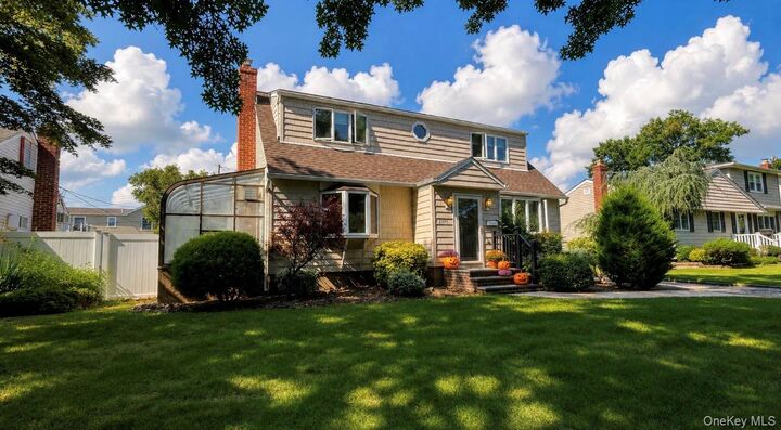Property Photo:  3995 New Road  NY 11783 
