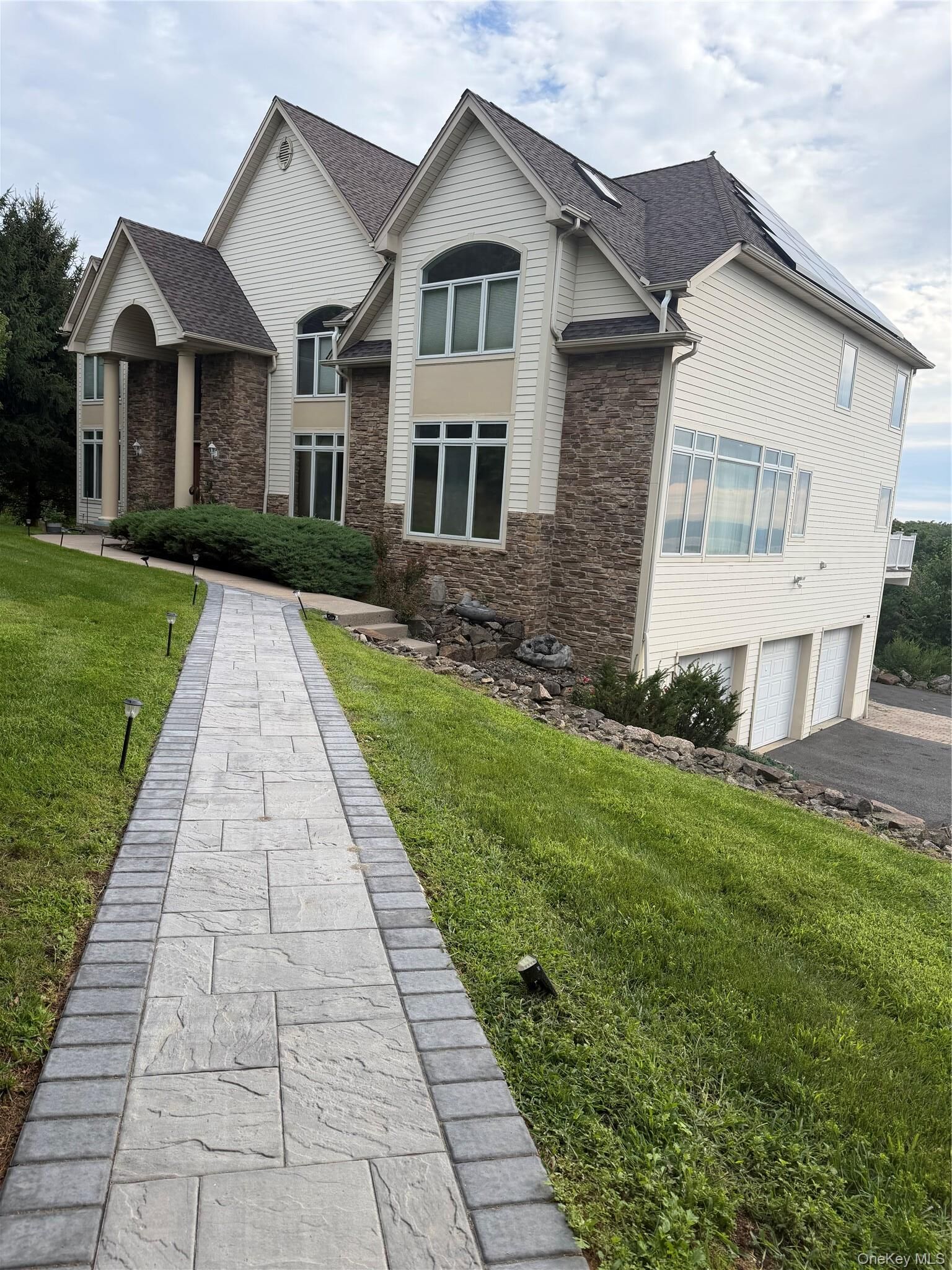 Property Photo:  107 Overlook Road  NY 10970 