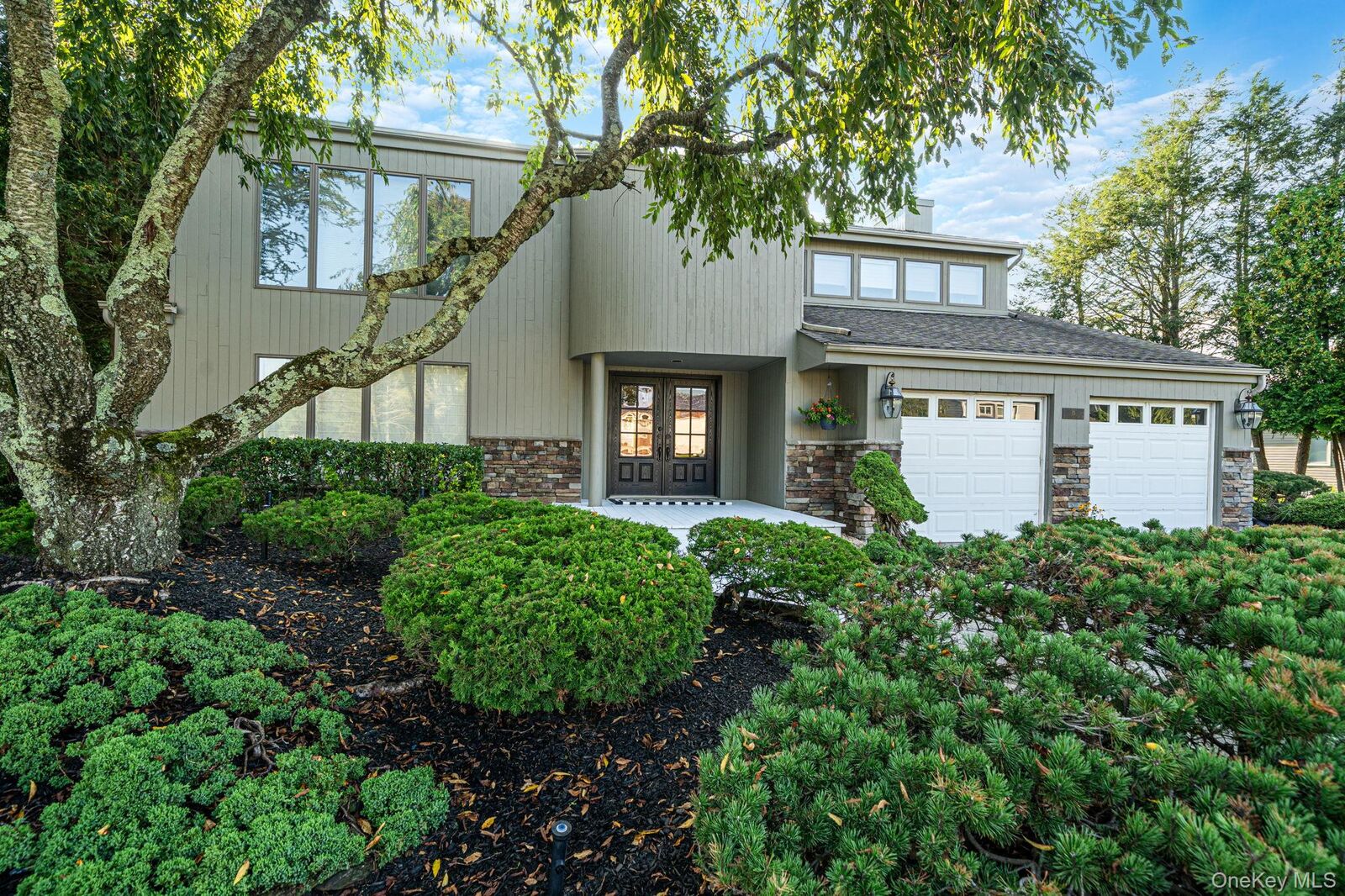 Property Photo:  16 Jesse Way  NY 11766 