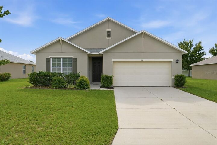 Property Photo: 316 Sunny Field Court FL 32726