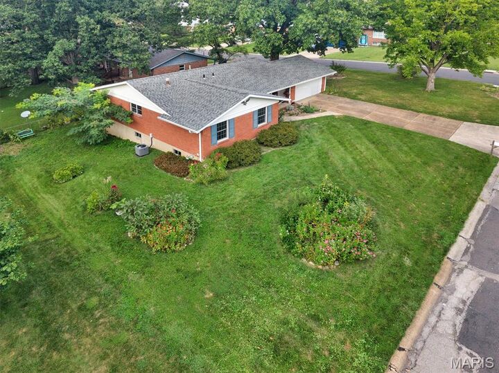 Property Photo: 5837 Oak Forest Lane MO 63128