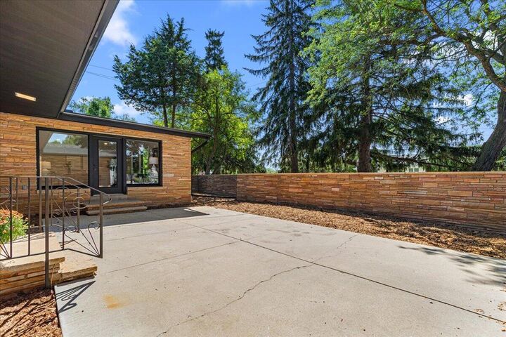 Property Photo:  1550 11th Ave  WI 53024 
