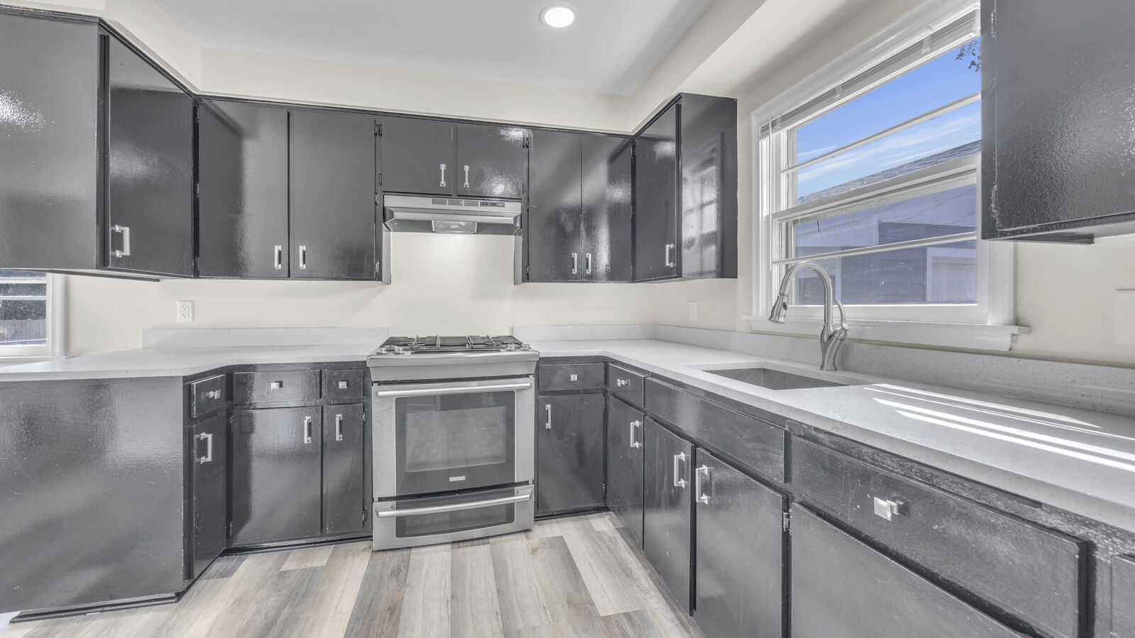 Property Photo:  1209 N 28th St  WI 53081 