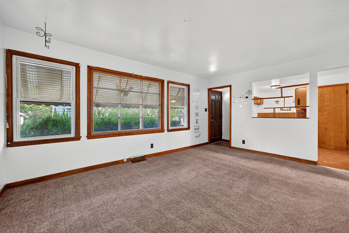 Property Photo: 5809 N 36th St WI 53209