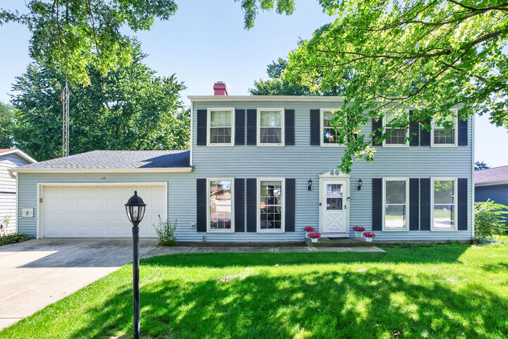 Property Photo: 130 Ebbesen Drive IL 60115