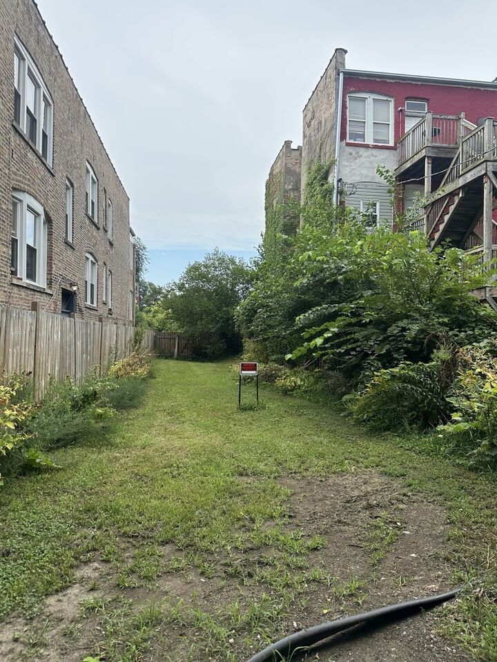 Property Photo:  1338 S Kedvale Avenue  IL 60623 