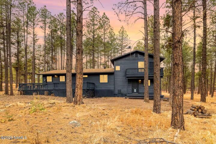 Property Photo: 725 S Friar Tuck Trail AZ 86046