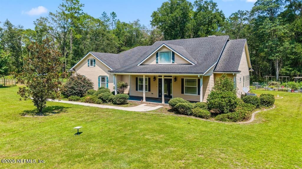 Property Photo: 7848 NW 181st Way FL 32091