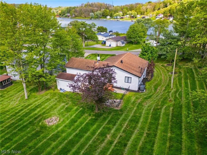 Property Photo:  573 W Mohawk Drive  OH 44644 