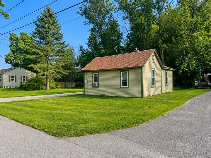 Property Photo:  22 Wetmore Street  NH 03431 