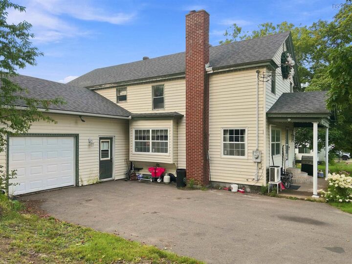 Property Photo: 61 Jenks Avenue NS B0M 1S0