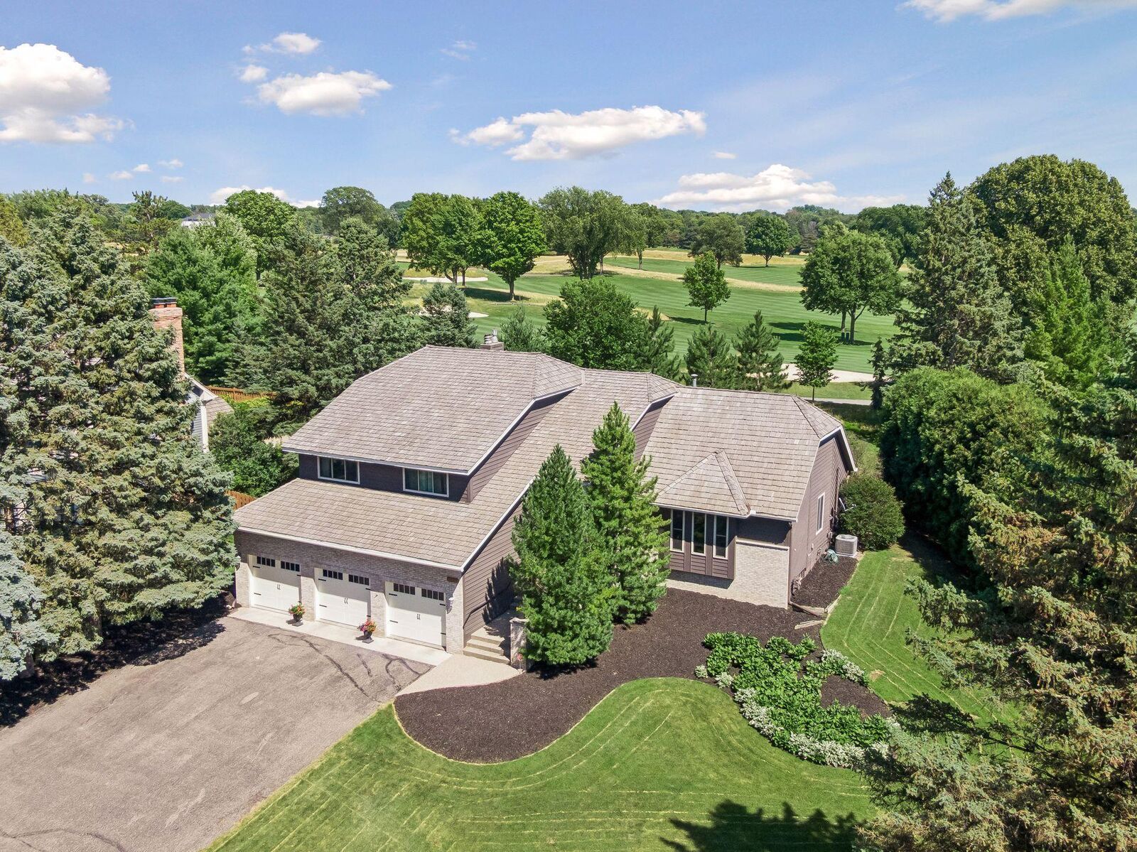 Property Photo:  9629 Bennett Place  MN 55347 