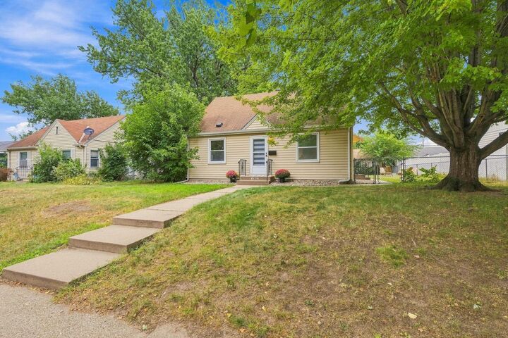 Property Photo:  4716 Washburn Avenue N  MN 55430 