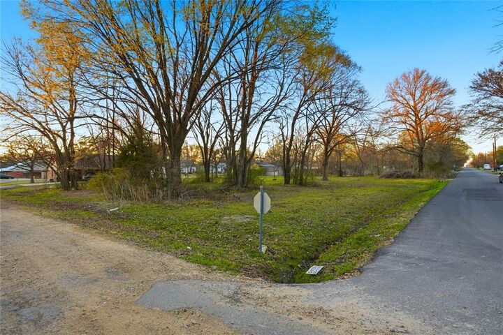 Property Photo:  Tbd SE 1st  TX 75432 