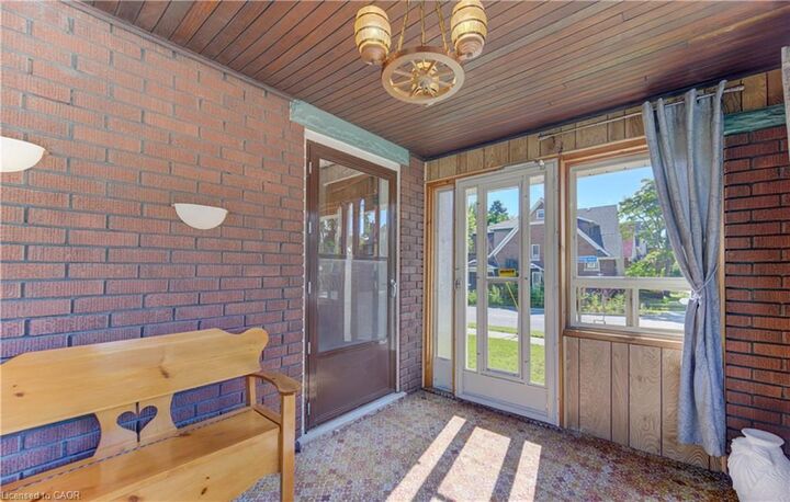 Property Photo: 224 Weber Street E ON N2H 1E8