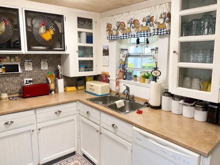 Property Photo: 31 Russell Street PE C1N 2T4