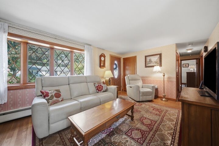 Property Photo:  6 Marcus Rd  MA 01887 
