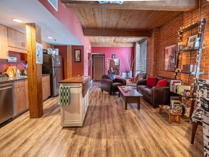 Property Photo: 147 Centre St 105 MA 02301