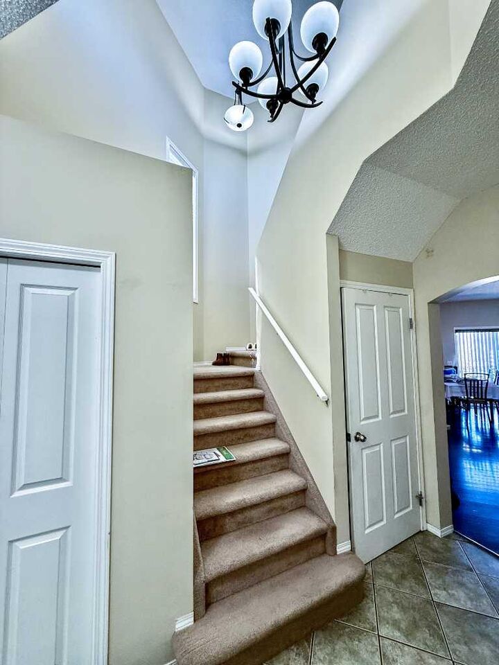 Property Photo:  13 Tuscany Ridge Mews NW  AB T3L 3B7 