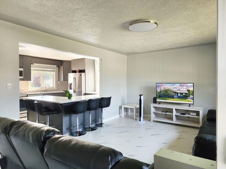 Property Photo: 5122 5th Street W AB T0L 0T0