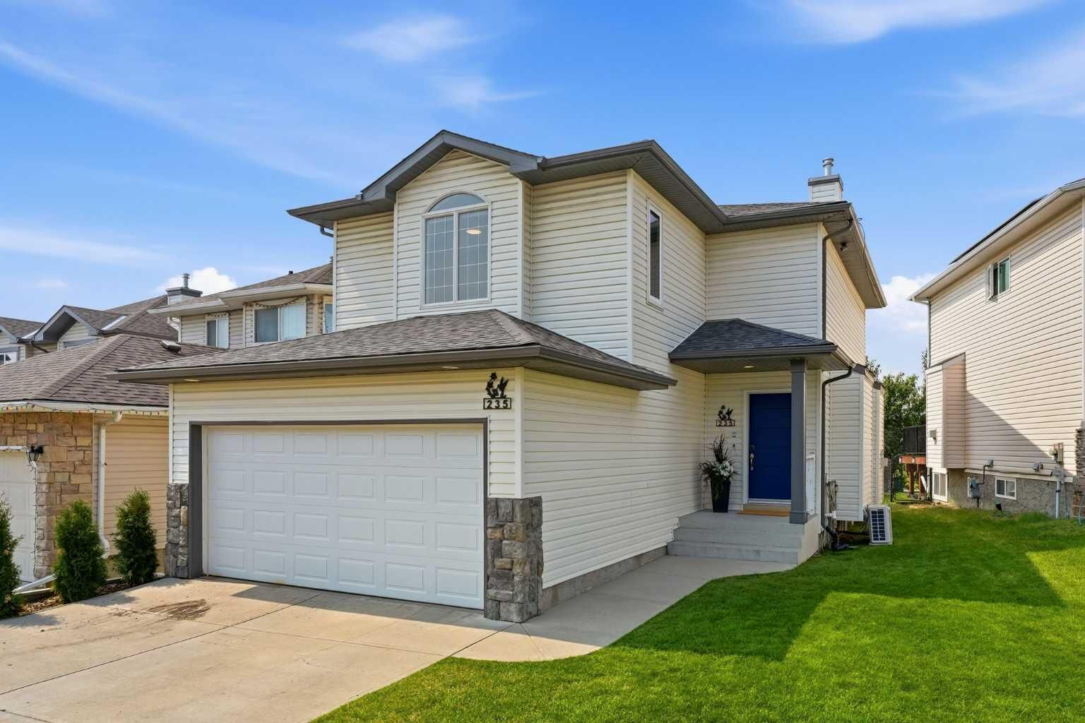 Property Photo:  235 Arbour Stone Place NW  AB T3G 5G1 