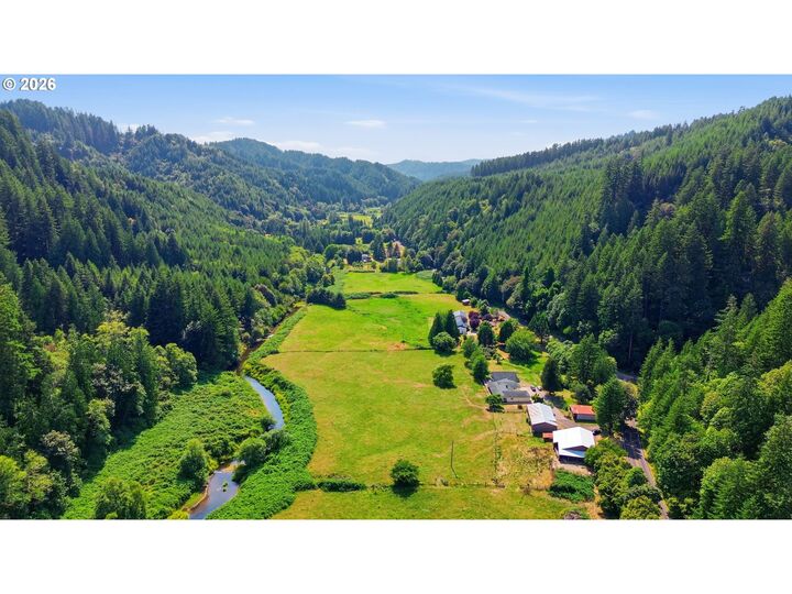 Property Photo:  8820 North Fork Siuslaw Rd  OR 97439 