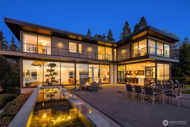 Property Photo:  22702  Dogwood Lane  WA 98020 