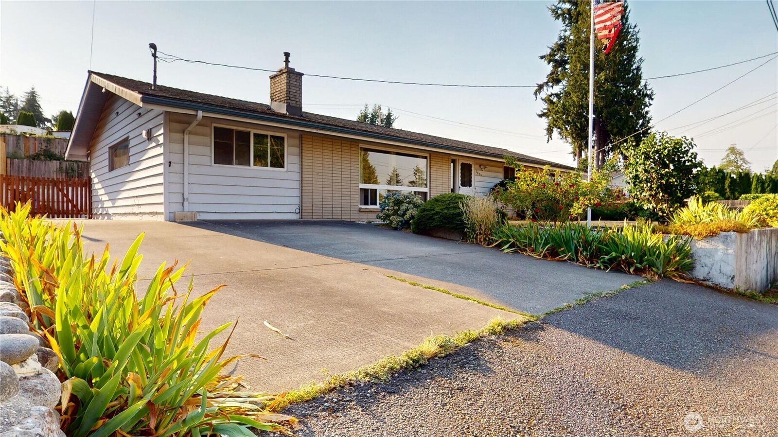 Property Photo: 7828 Highland Drive WA 98203