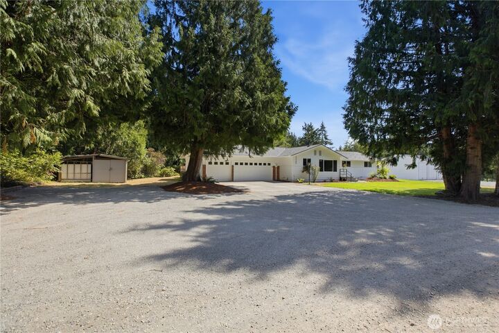 Property Photo:  22710  253rd Avenue SE  WA 98038 