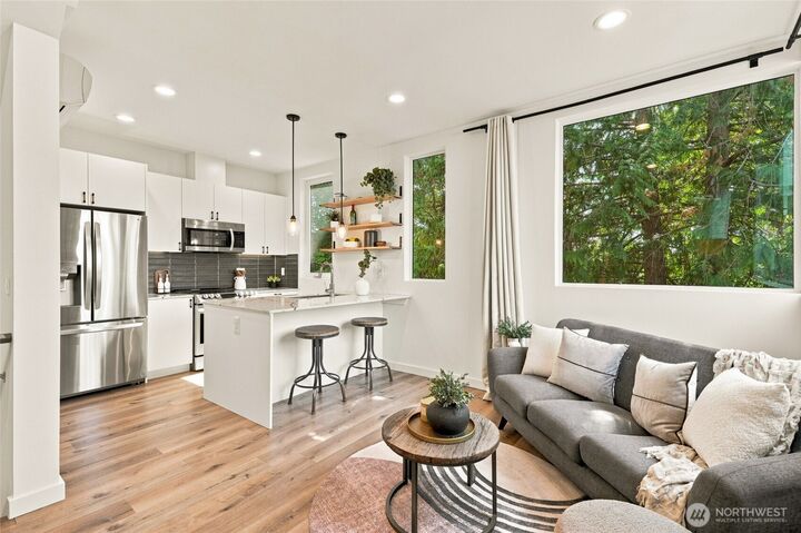 Property Photo: 1317 N 44th Street A WA 98103