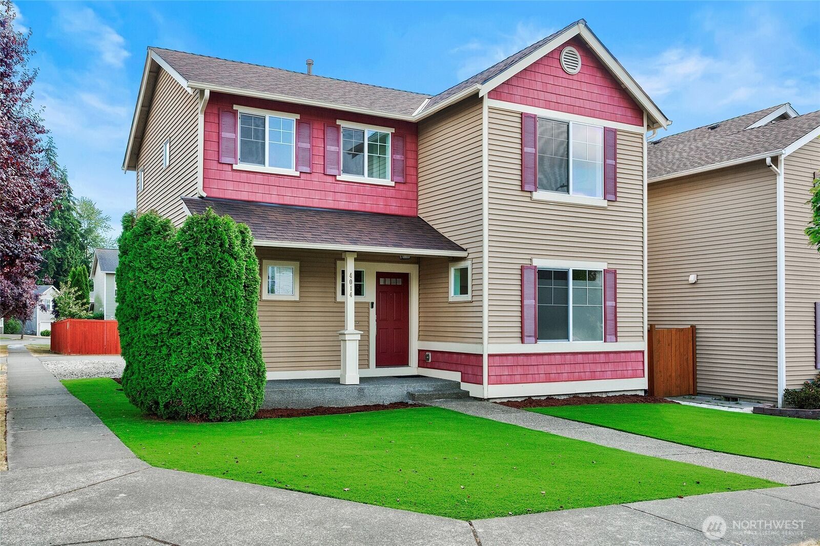 Property Photo: 4014 153rd Place SE WA 98012