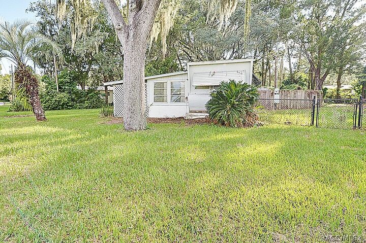 Property Photo:  1360 N Paulette Terrace  FL 34453 