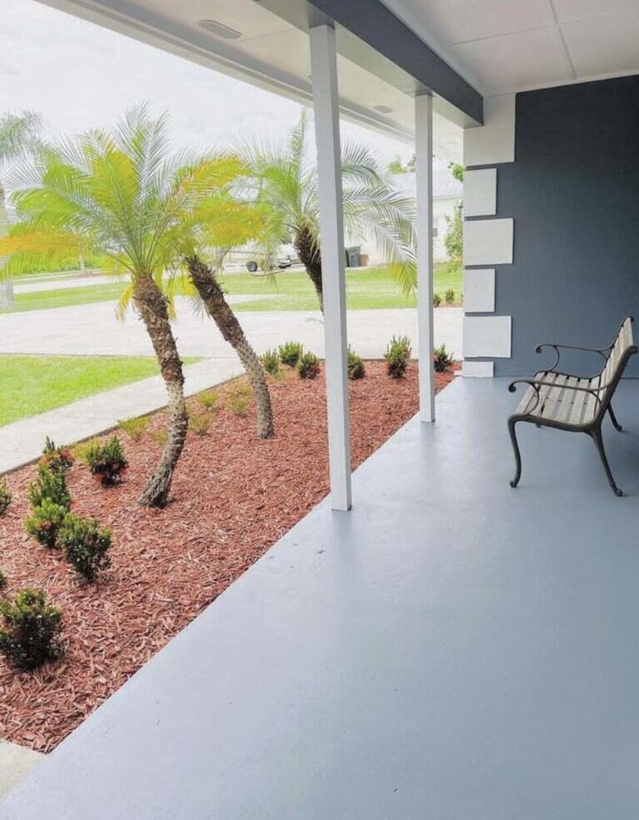 Property Photo: 2118 SE Morningside Boulevard FL 34952