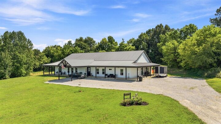 Property Photo:  800 Jenny Road  KY 42127 
