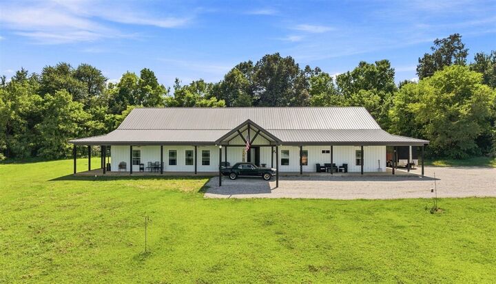 Property Photo:  800 Jenny Road  KY 42127 