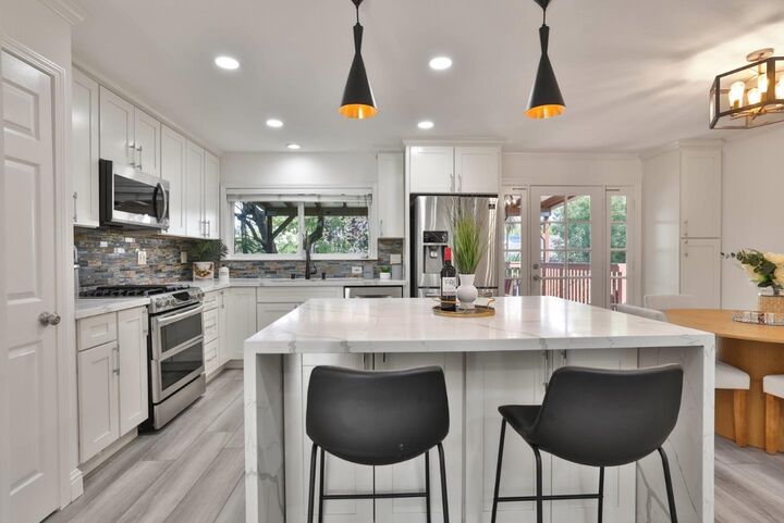 Property Photo:  1619 Hallbrook Drive  CA 95124 
