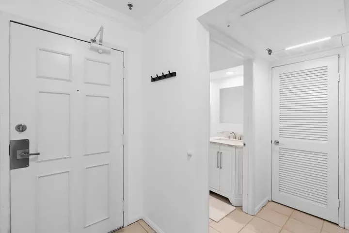 Property Photo:  5705 Friars Road 7  CA 92110 